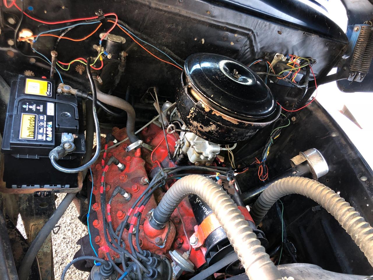 FORD F100 PICK UP V8