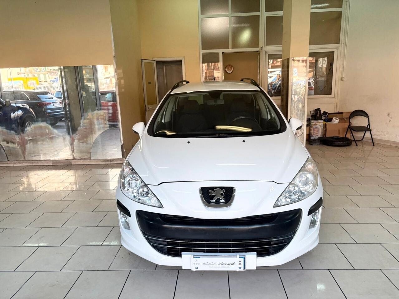 Peugeot 308 1.6 HDI 90 cavalli S. W.