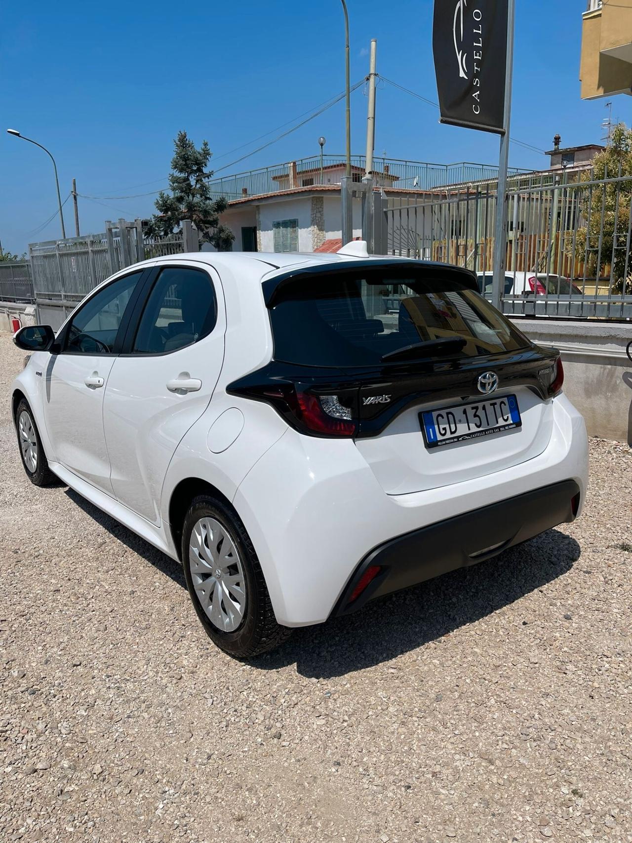 Toyota Yaris 1.5 Hybrid 5 porte Business