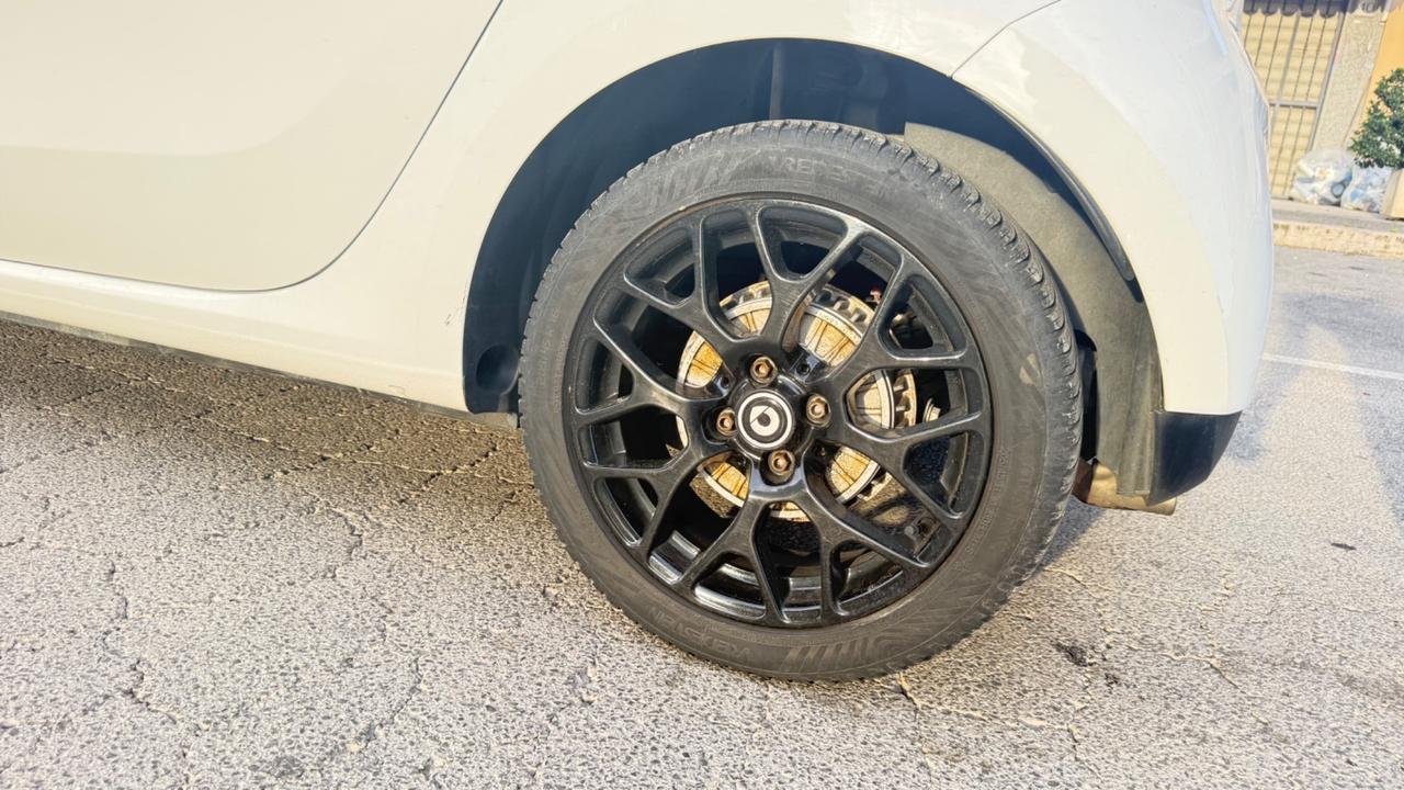 Smart ForFour 70 1.0 twinamic Passion LED PACK SPORT PDC CERCHI 16 BLUETOOTH