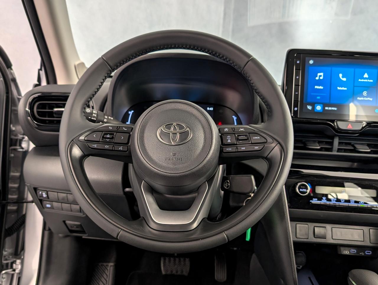 TOYOTA YARIS CROSS 1.5 HYBRID 116 CV ACTIVE KM0