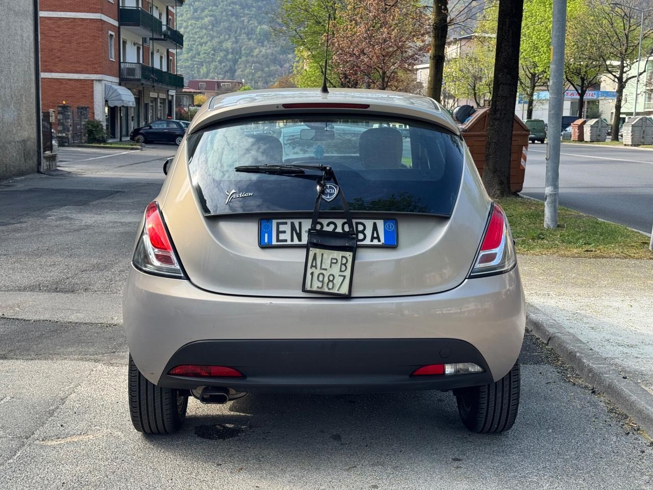 Lancia Ypsilon 1.2 69 CV 5 porte OK NEOPATENTATI
