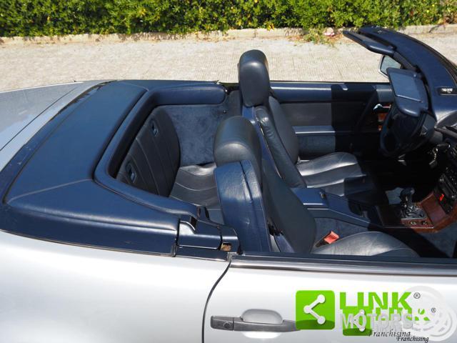 MERCEDES-BENZ SL 300 R129