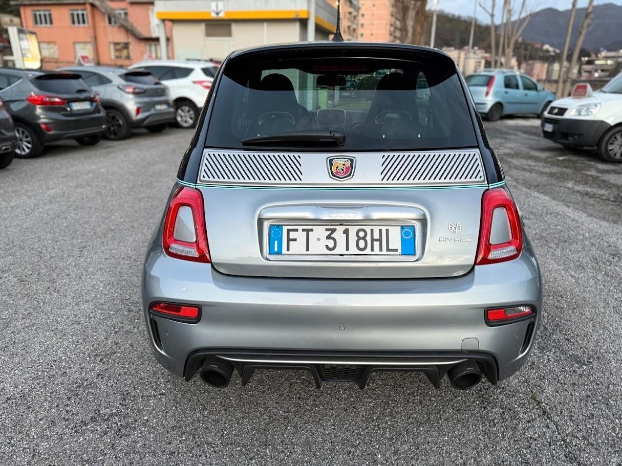 Abarth 695 1.4 Turbo T-Jet Rivale