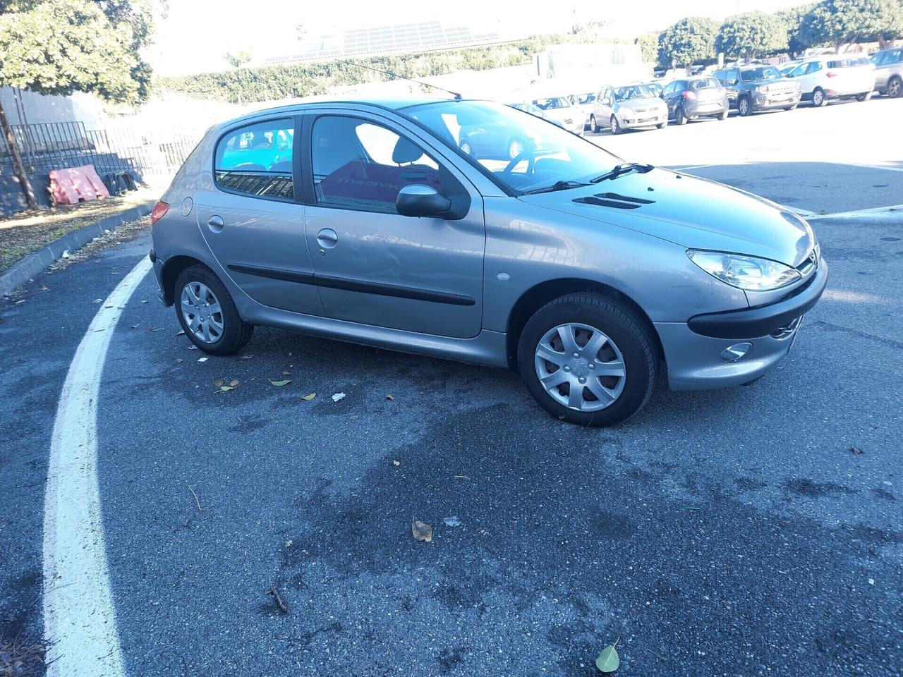 Peugeot 206 benzina come nuova