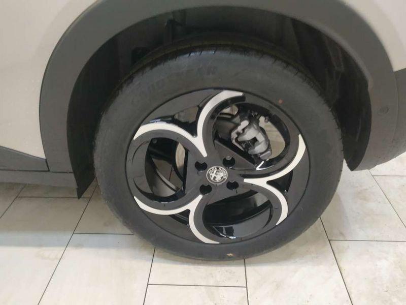 Alfa Romeo Junior 1.2 ibrida 145cv edct6