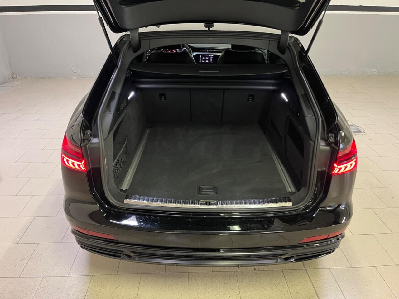 Audi A6 Avant 40 2.0 TDI S tronic line *matrix