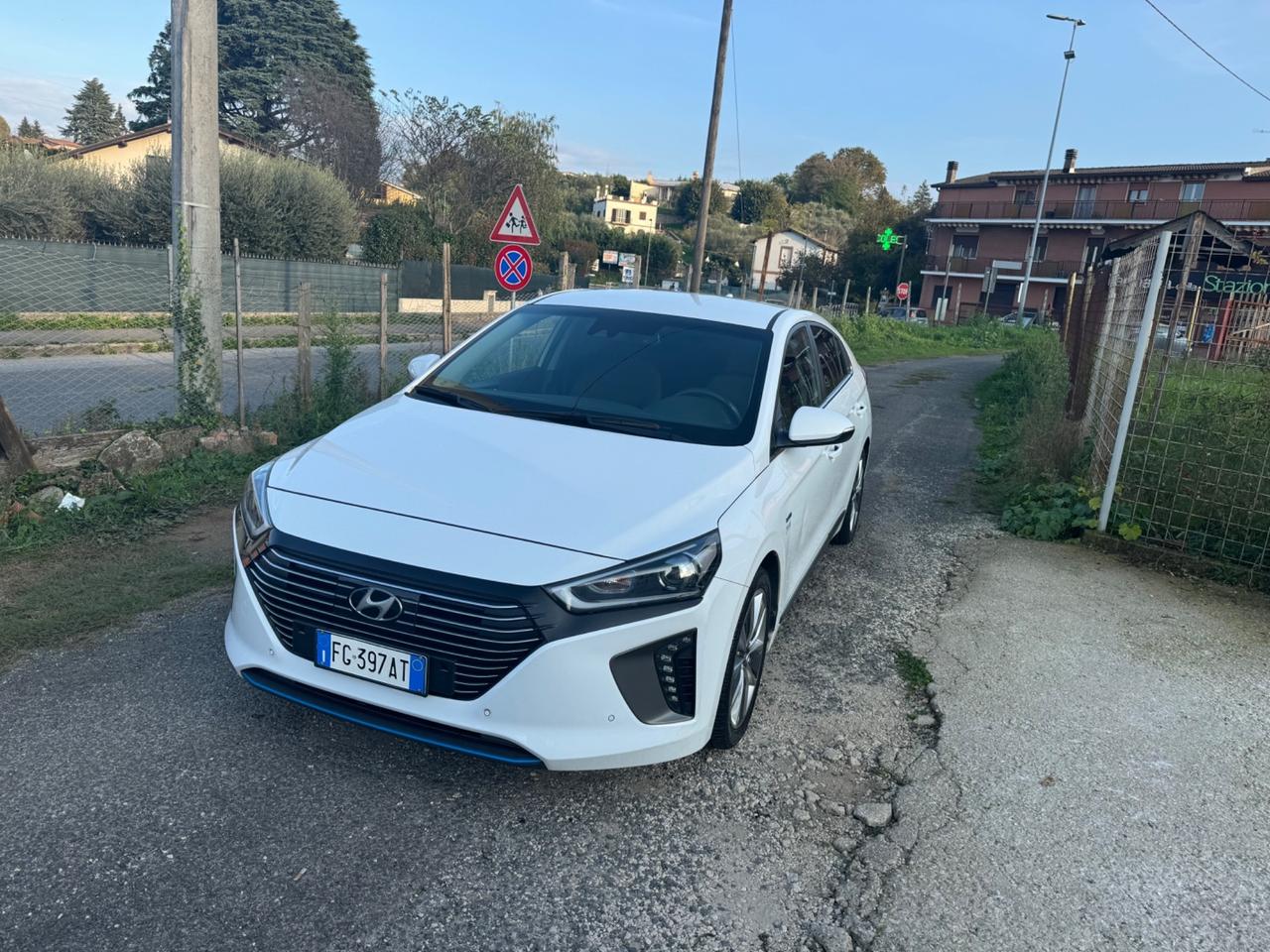 Hyundai Ioniq 1.6 Hybrid DCT Comfort