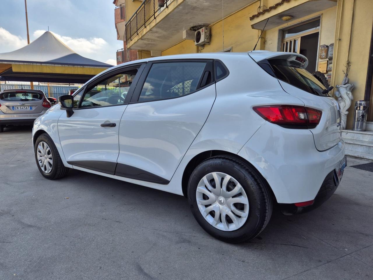 Renault Clio 1.5 dCi 8V 75CV 5 porte Van autocarro