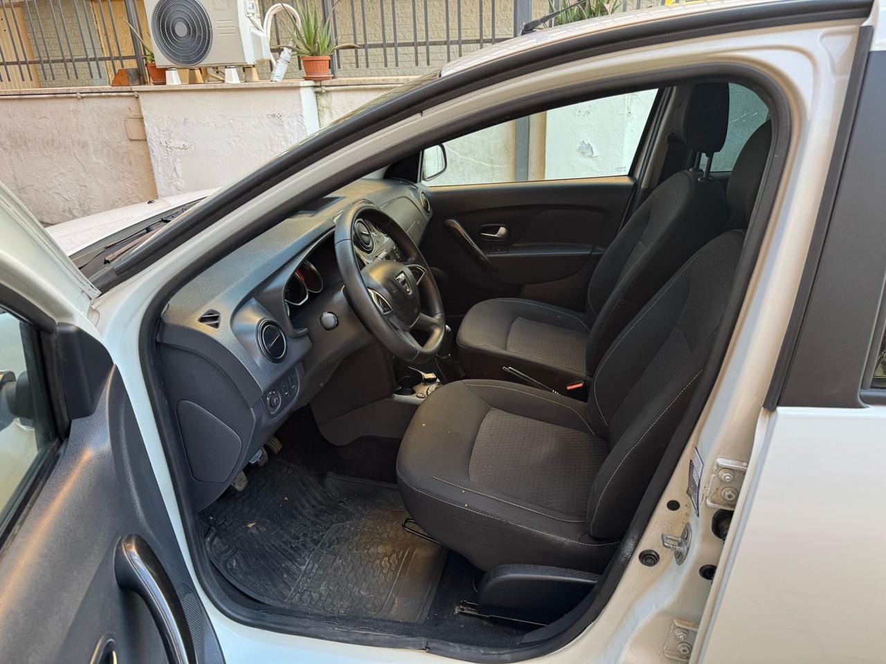 Dacia Sandero 0.9 tce 90cv GPL AUTOCARRO