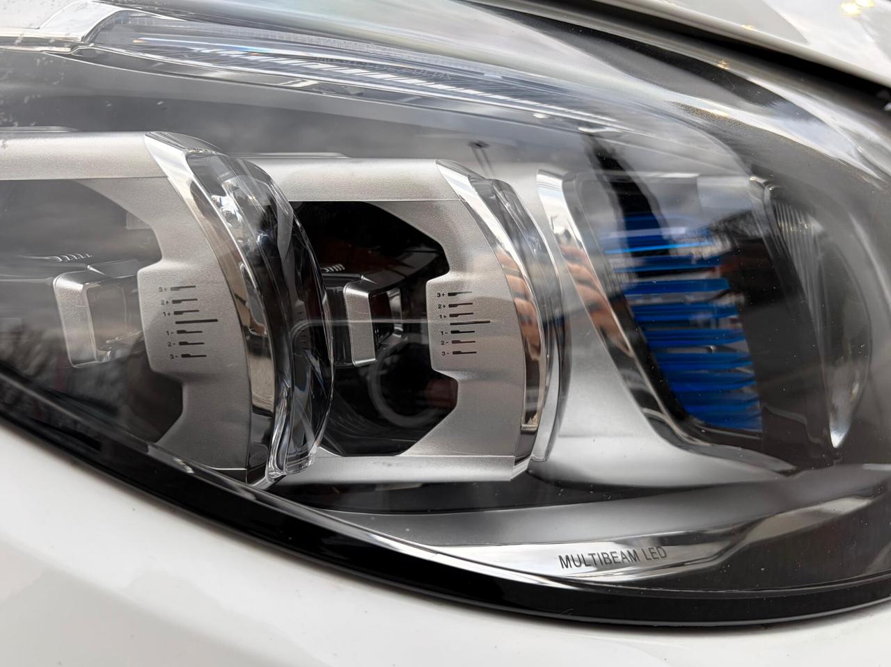 C 200 Auto EQ-Boost Cabrio Premium Plus