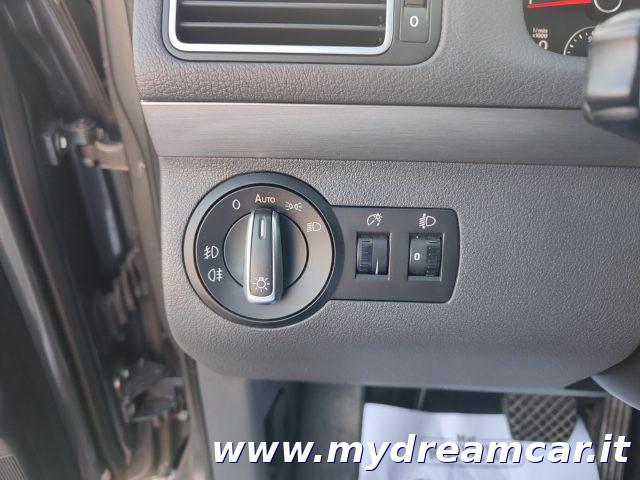 VOLKSWAGEN Touran Business 1.6 TDI DSG Comfortline 7 Posti