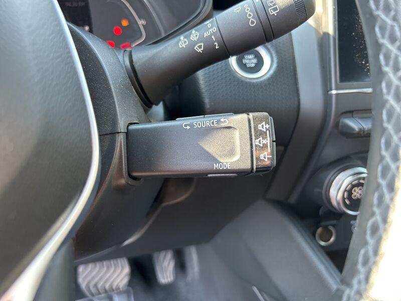 Renault Clio V 2019 1.6 E-Tech hybrid Intens 140cv auto my21