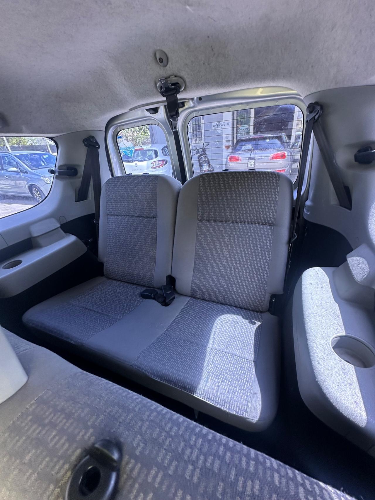 Dacia Logan MCV 1.5 dCi 70CV 7 posti Lauréate