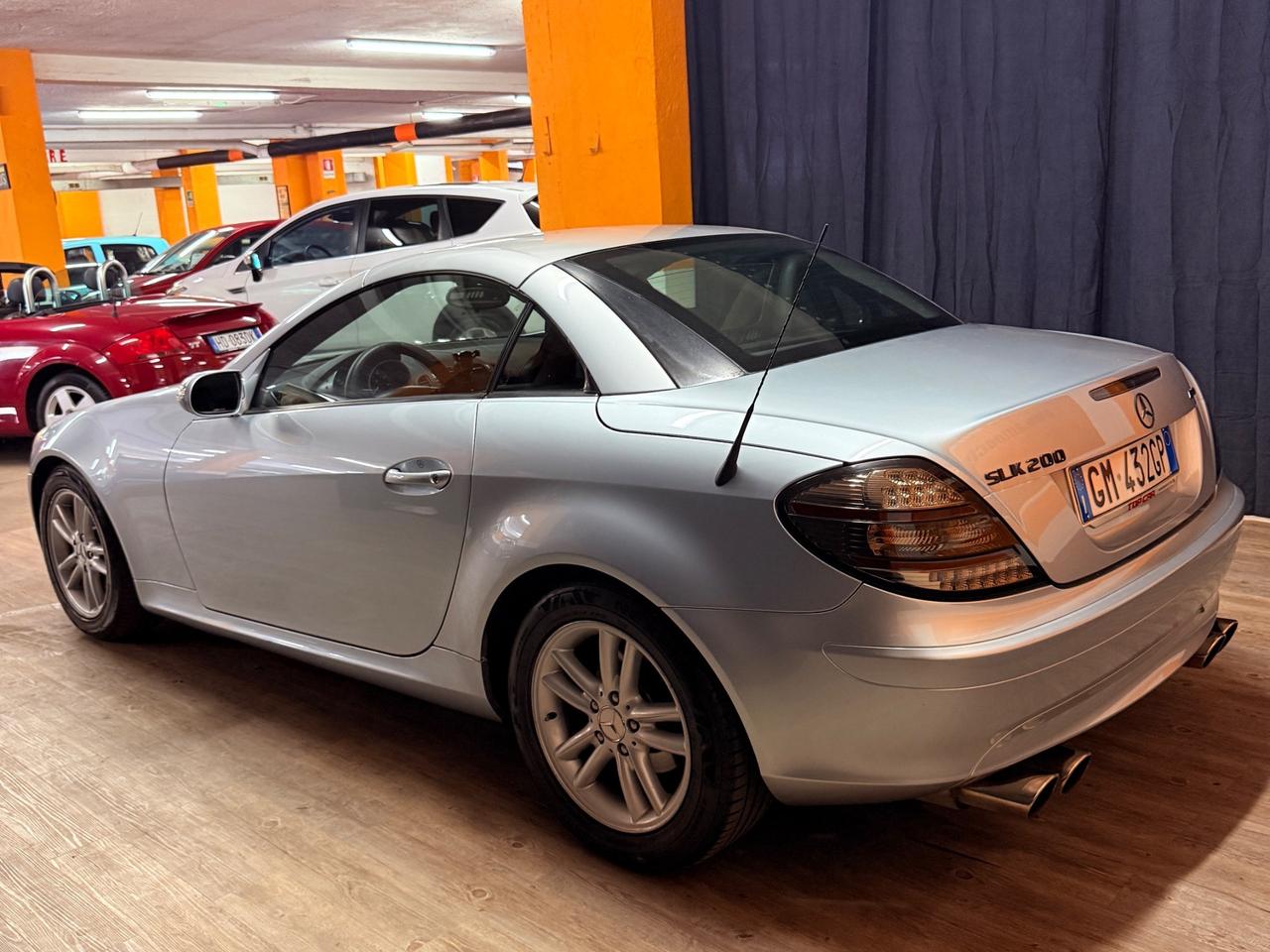 MERCEDES BENZ SLK 200 AMG ISCRITTA ASI IN CONDIZIONI DA VETRINA.