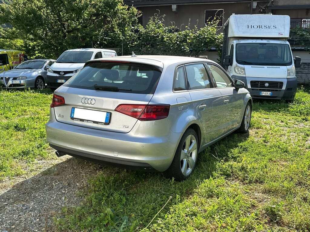 Audi A3 Sportback 1.6 tdi Ambition 110cv s-tronic E6