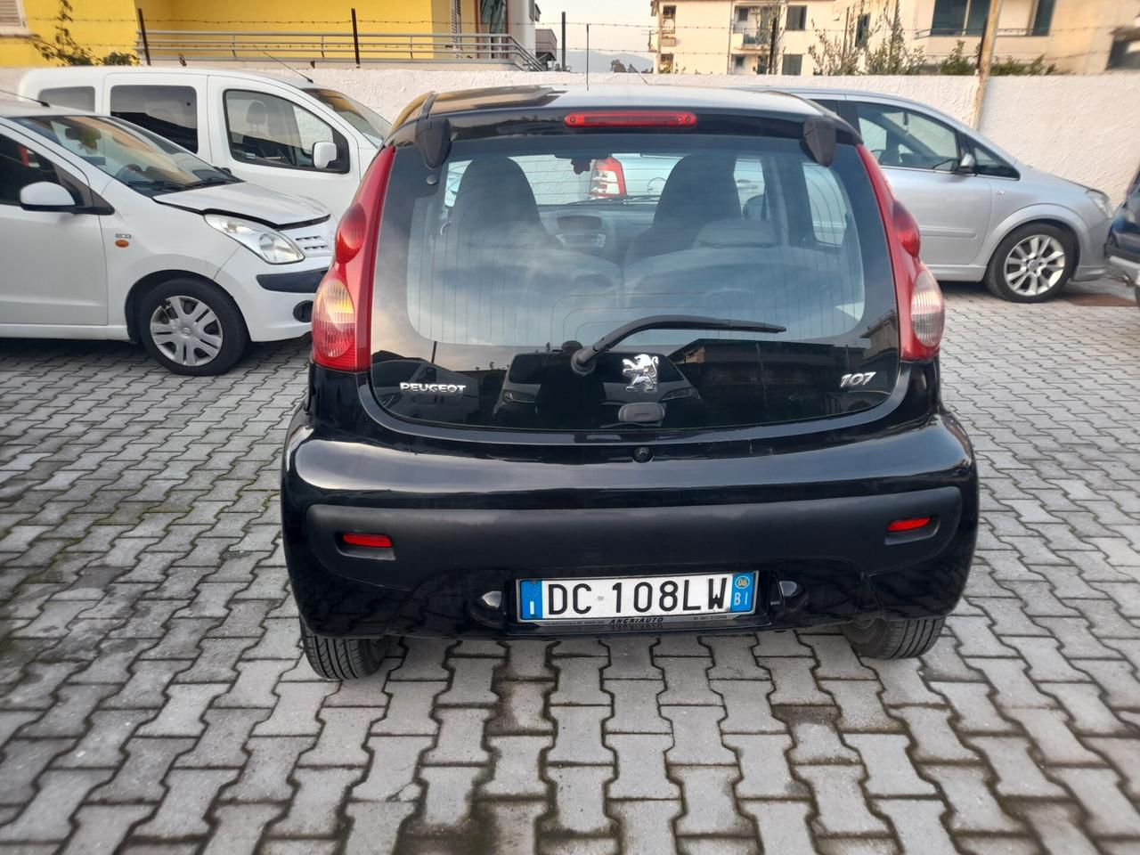 Peugeot 107 1.4 HDi 5p. Sweet Years