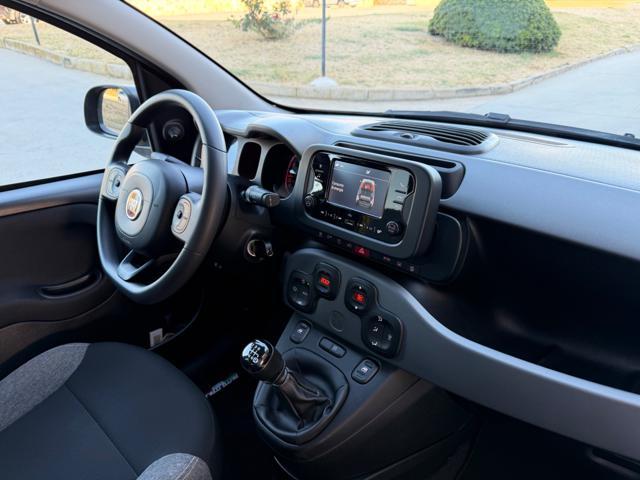 FIAT Panda 1.0 HYBRID CITY LIFE+CLIMATRONIC+SCHERMO+5POSTI