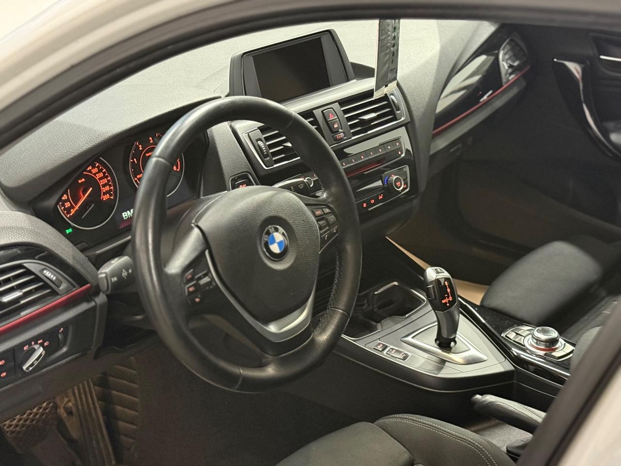 Bmw 118 118d 5p. Sport