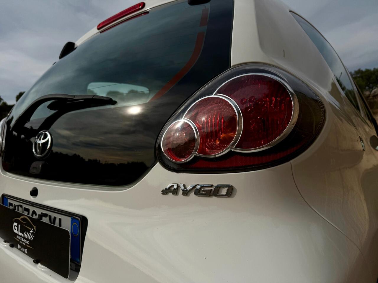 Toyota Aygo/1.0 68CV/NAVI/CLIMA/SOLO 55000 KM