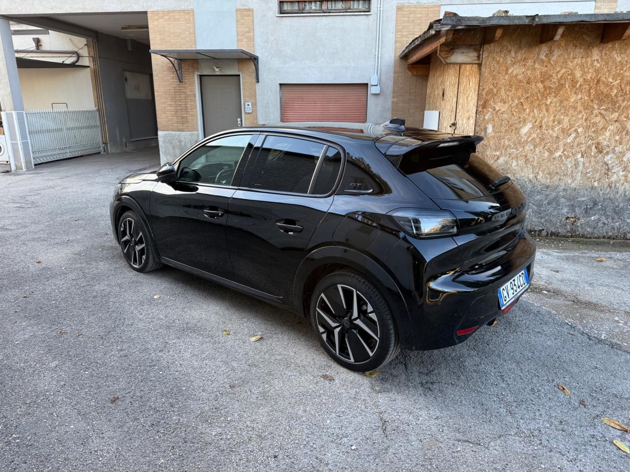 Peugeot 208 Hybrid 136 e-DCS6 GT