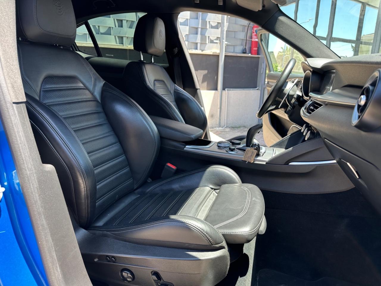 Alfa Romeo Stelvio MJT 210 CV AT8 Q4 Veloce 2022