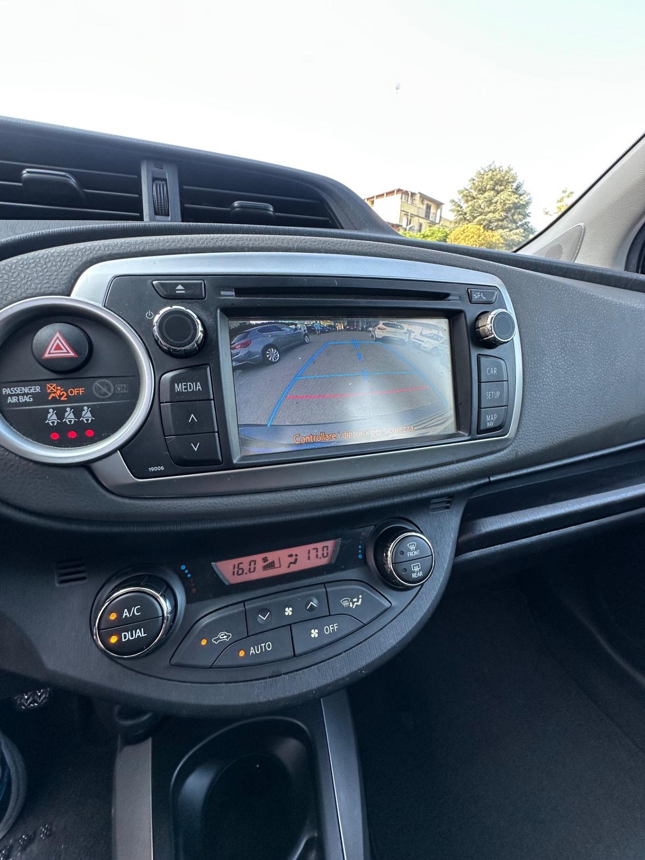 Toyota Yaris 1.0 5 porte Lounge