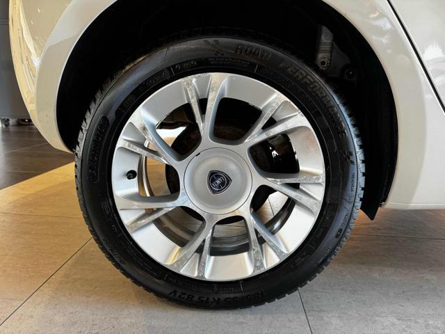 LANCIA Ypsilon 1.2 69 CV 5 porte Platinum