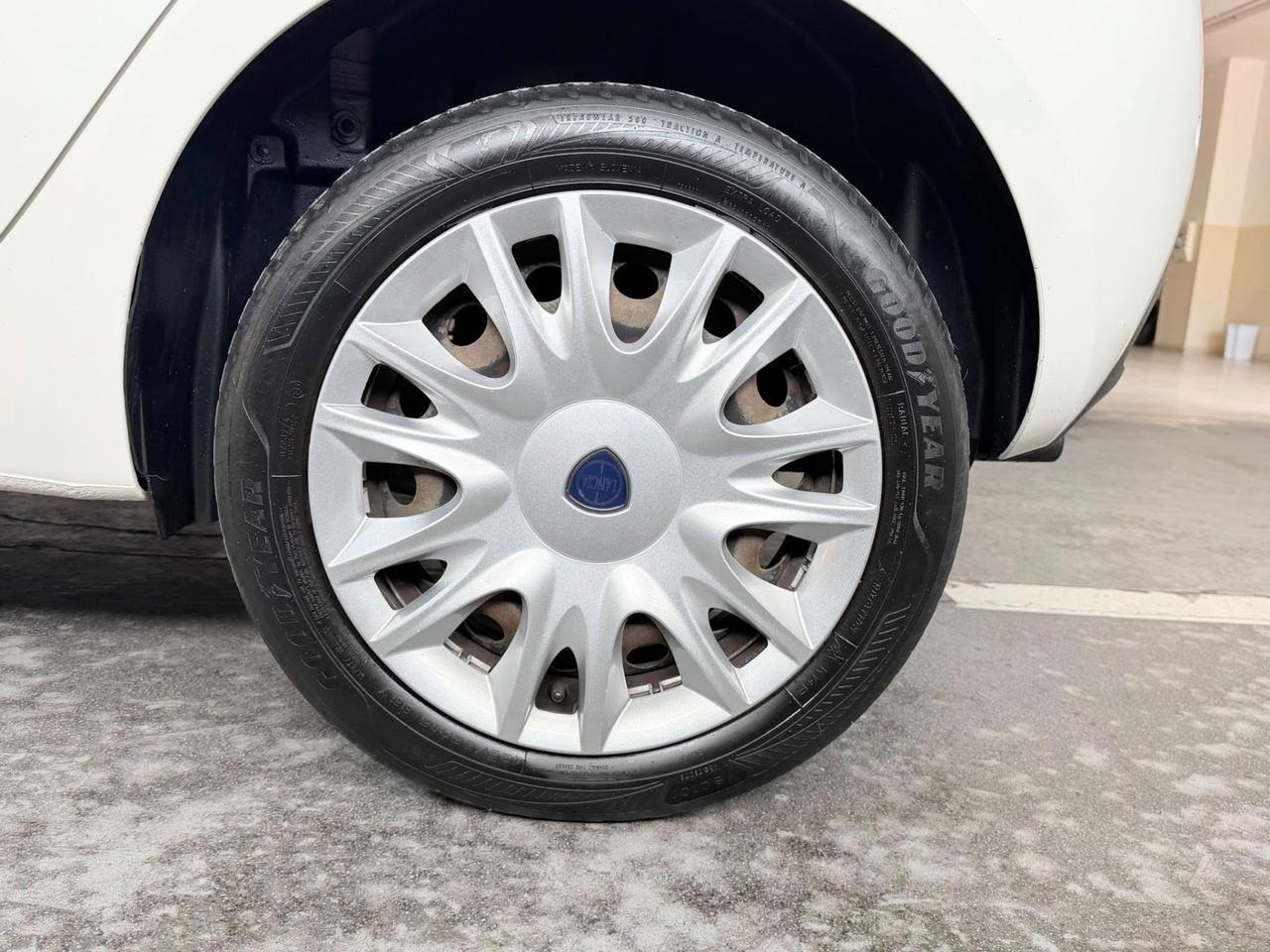 Lancia Ypsilon 1.3 MJT 16V 95 CV 5 porte S&S Gold