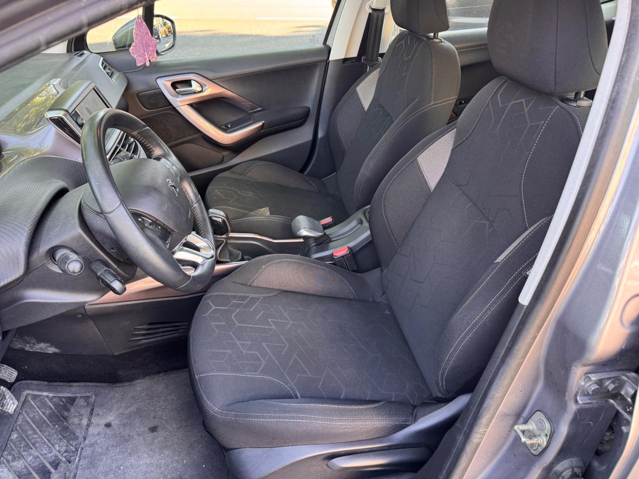 Peugeot 2008 1.2 82CV neopaten garanzia 12 mesi