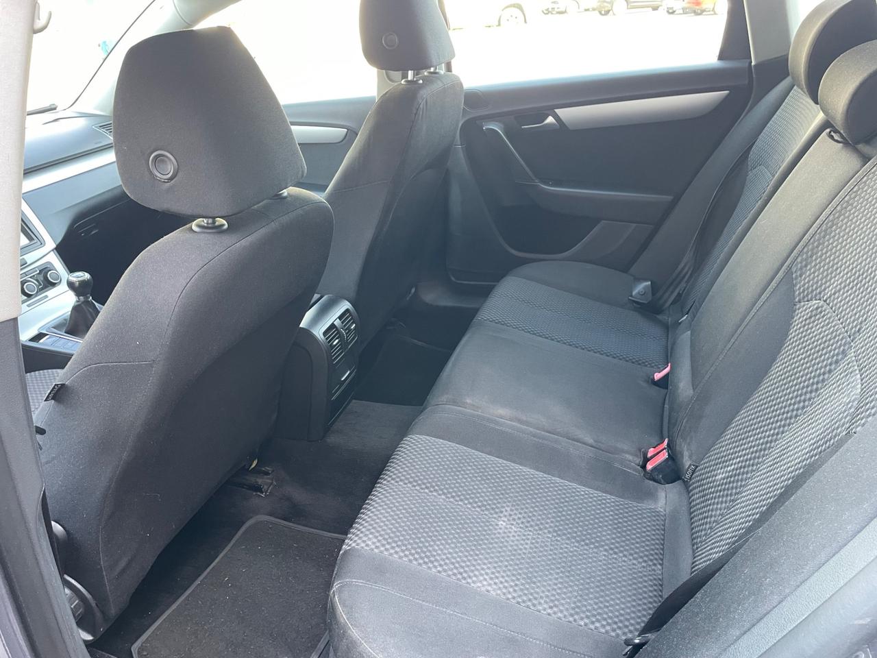 Volkswagen Passat 1.6 TDI Comfortline*Neopatentati*Grandinata*