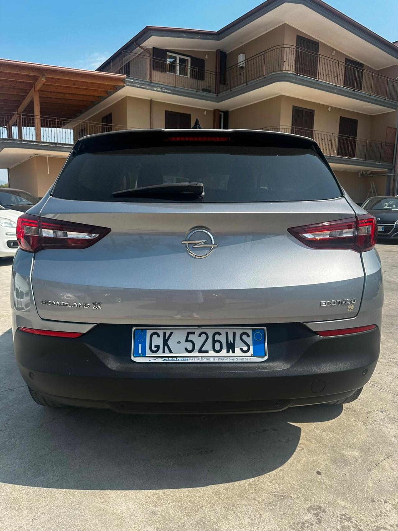 Opel Grandland 1.5 diesel 131cv