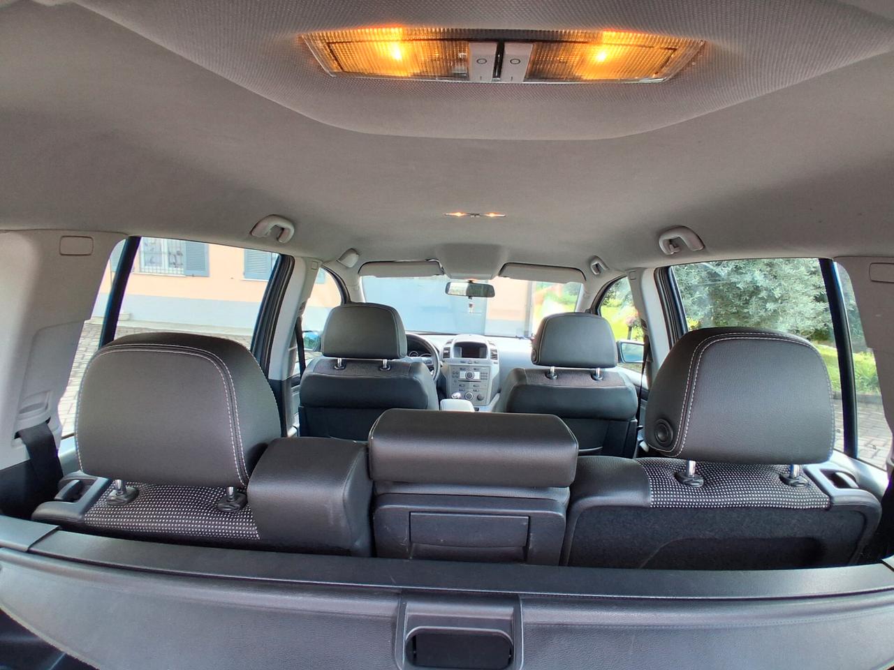 Opel Zafira 1.8 16v vvt club