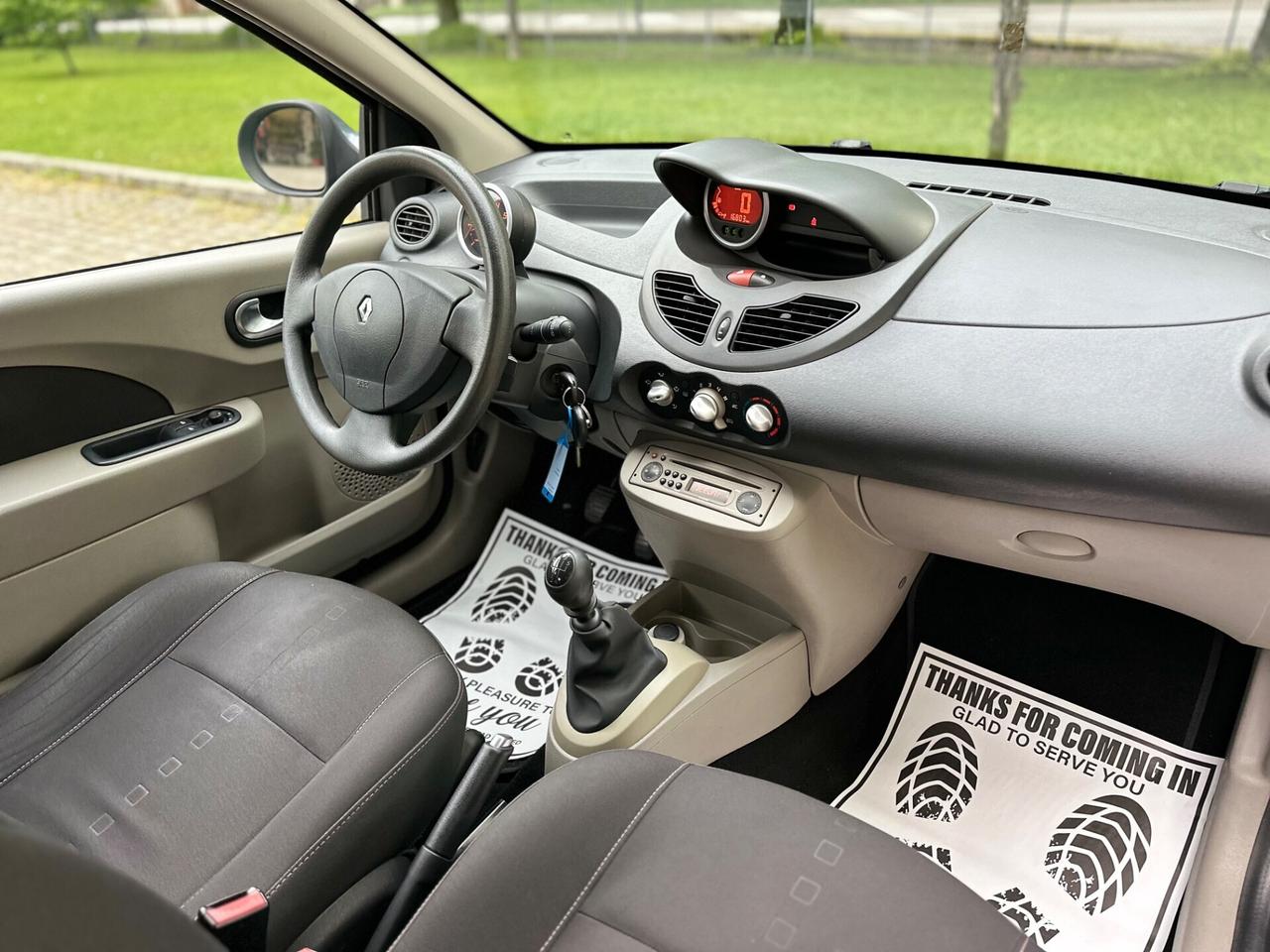Renault Twingo 1.2 16V Quickshift Initiale NEOPATENTATI
