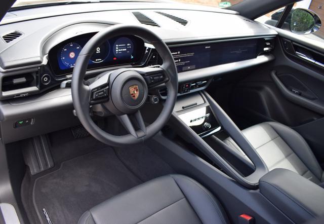 PORSCHE Macan Ev 265 KW (360HP)