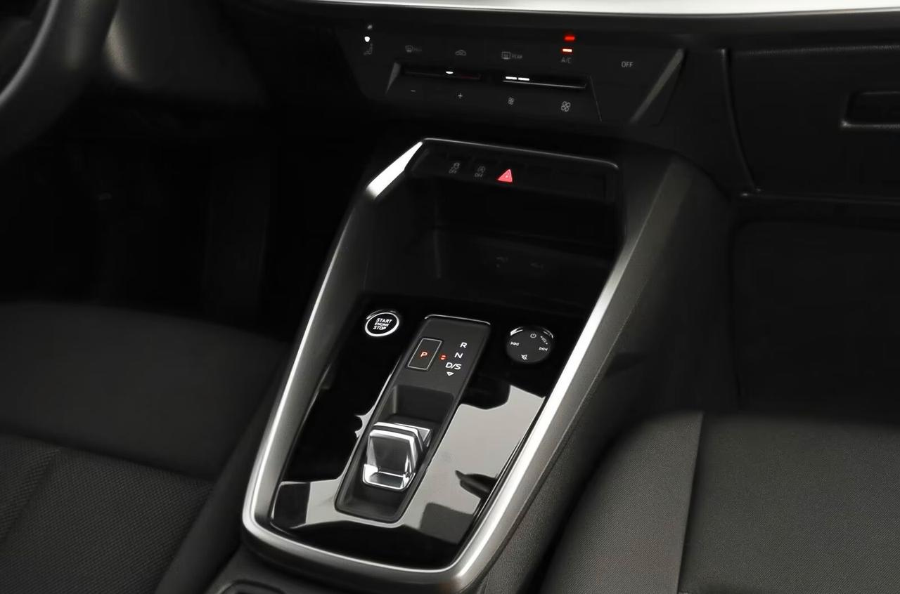 Audi A3 SPB 30 g-tron S tronic Business Advanced