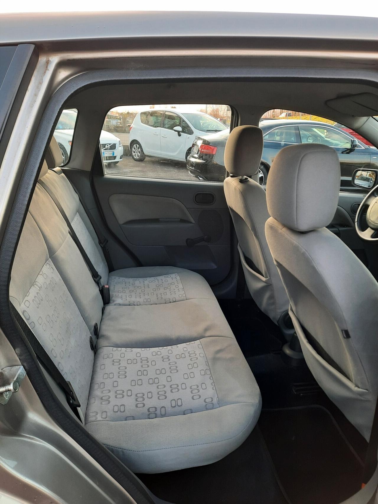 Ford Fiesta 1.2 16V 5p. Ambiente OK NEOPATENTATI
