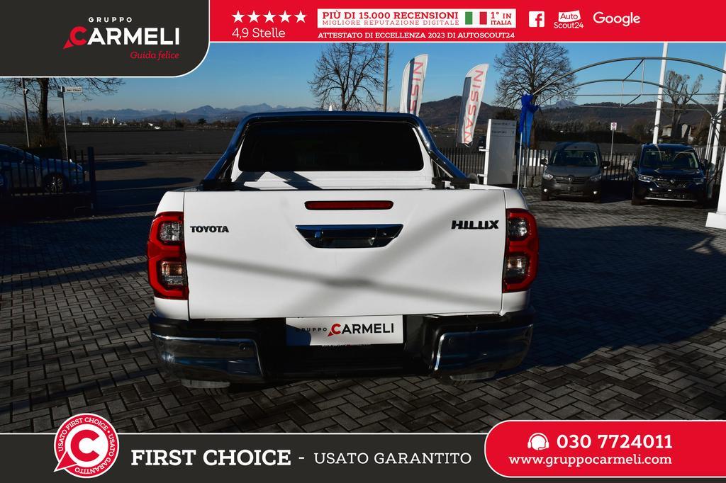 Toyota Hilux Double Cab 2.4 D-4D Lounge 4WD A/T