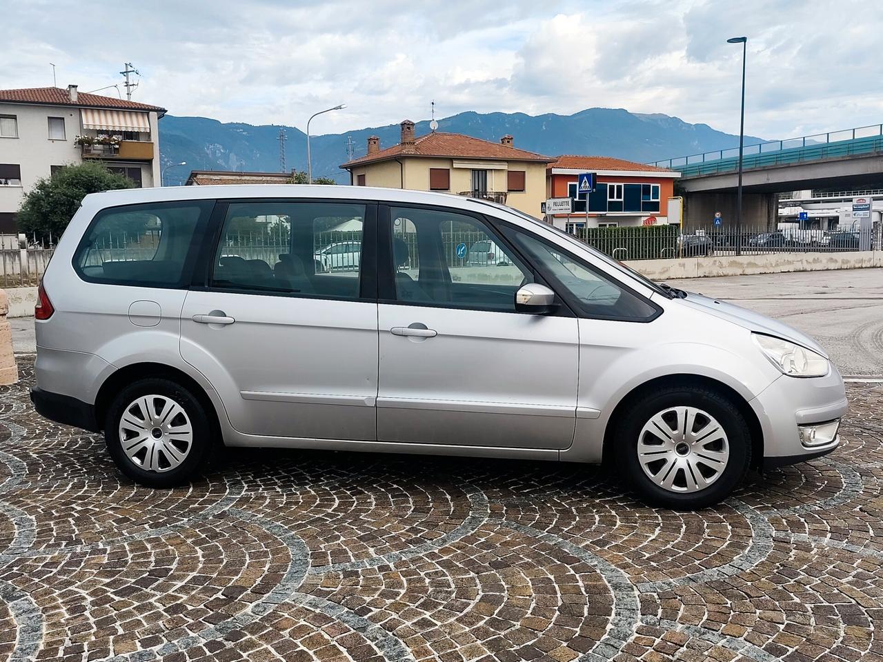 Ford Galaxy 1.8 TDCi 100 CV
