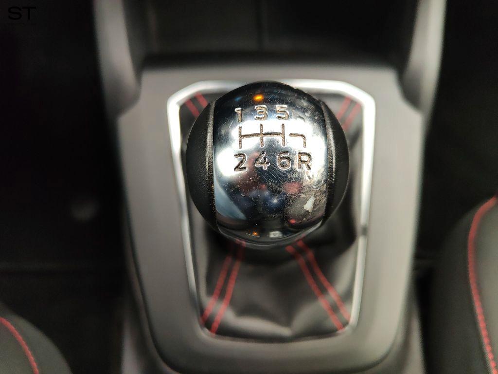 FORD Focus 4ª serie - Focus 1.0 EcoBoost Hybrid 125 CV 5p. ST-Line