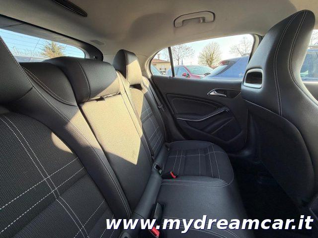 MERCEDES-BENZ GLA 180 d Automatic Sport