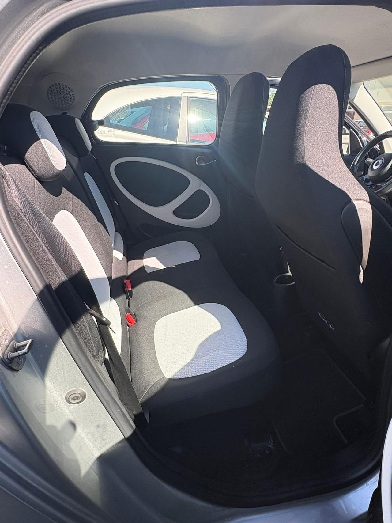 Smart ForFour
