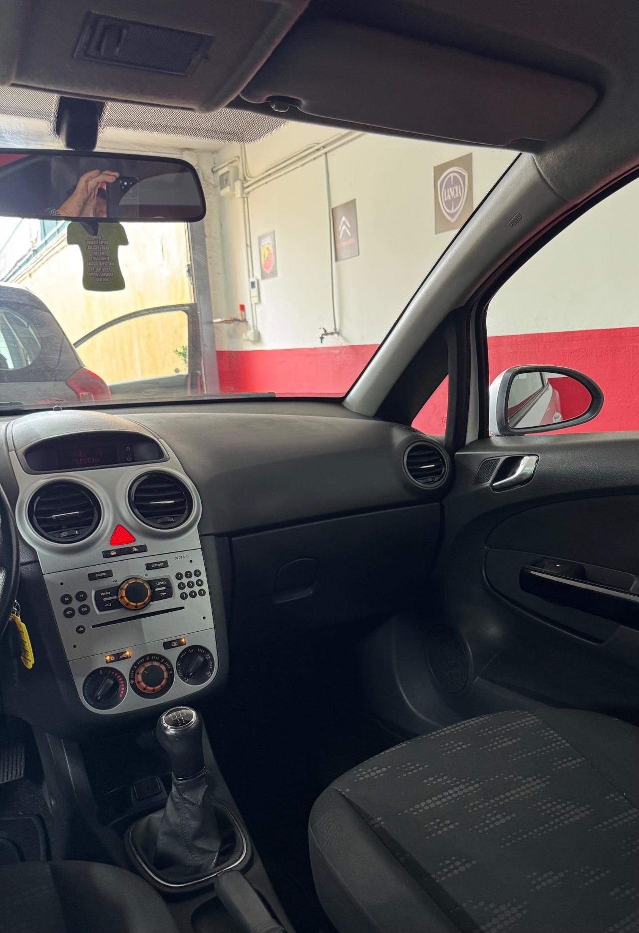 Opel Corsa 1.2 85CV 5 porte GPL-TECH Club