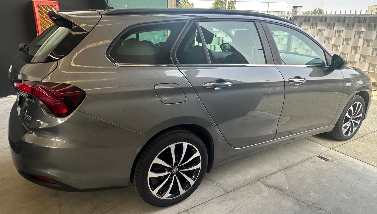 Fiat Tipo 1.6 Mjt S&S SW Lounge
