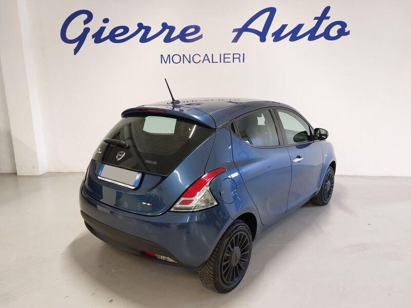 Lancia Ypsilon Ypsilon 1.0 FireFly 5 porte S&S Hybrid Ecochic Silver