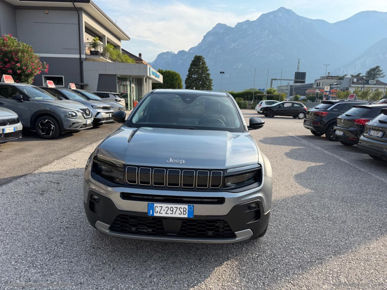 JEEP Avenger BEV Summit 420 156 CV CERCHI IN LEGA DA 18