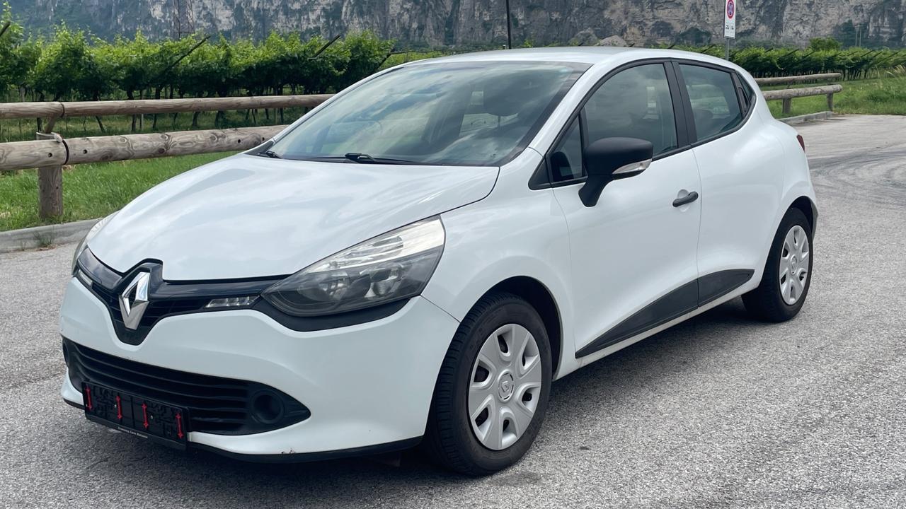 RENAULT CLIO 1.2 BENZINA 5 PORTE 40.000KM - 2015