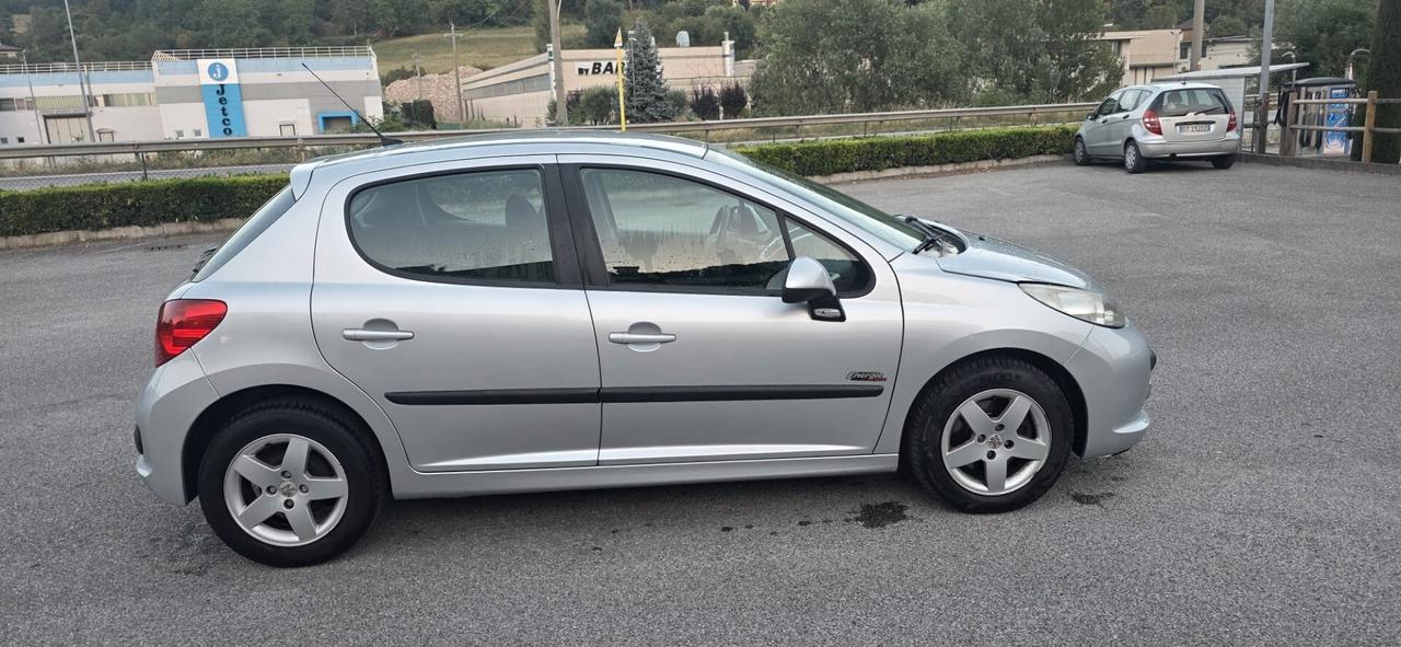 Peugeot 207 1.4 VTi 95CV 5p. XS