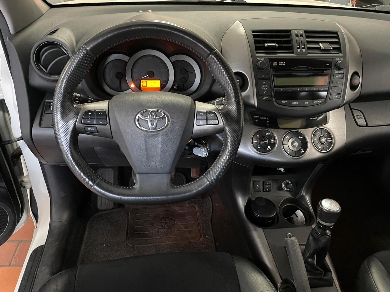 Toyota RAV 4 RAV4 Crossover 2.2 D-4D 150 CV DPF Exclusive