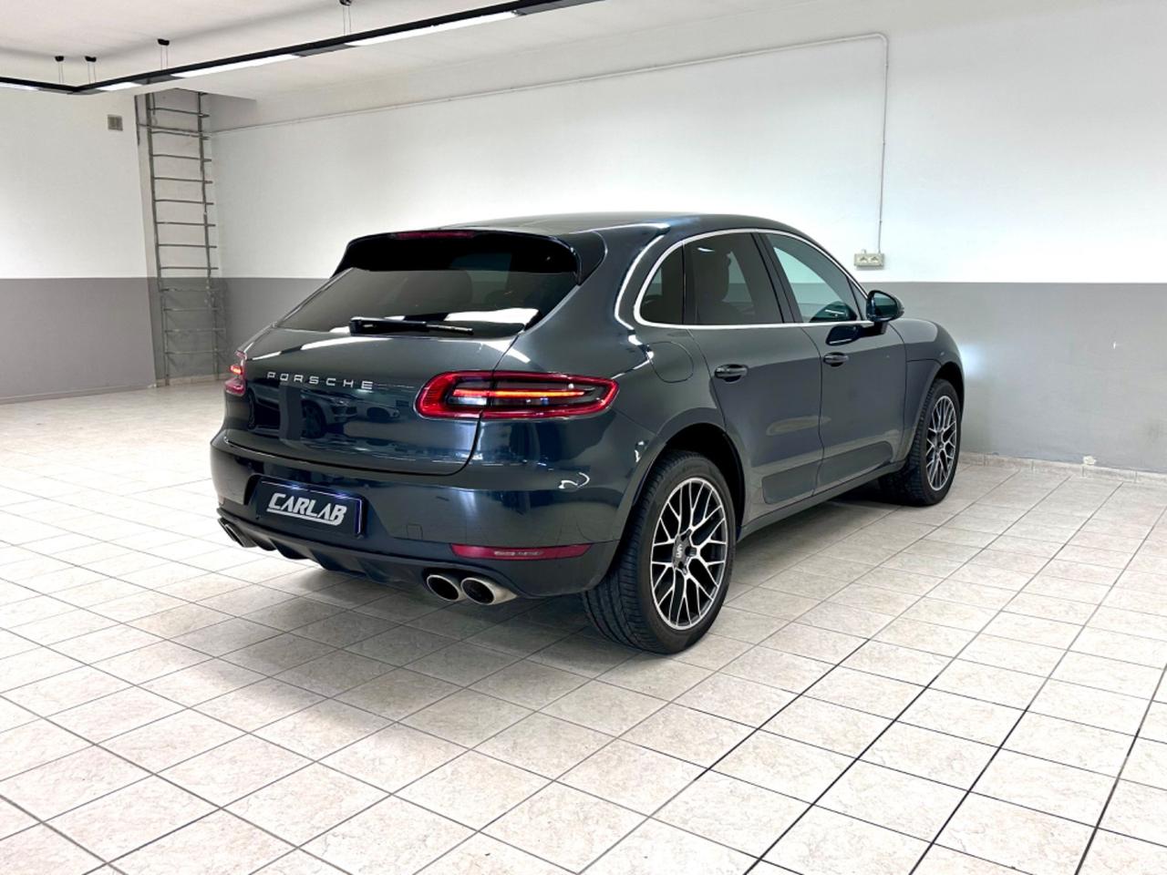 Porsche Macan 3.0 S Diesel PDK BOOK SERVICE